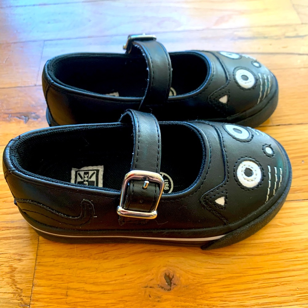 TUK Black & White Kitty Mary Jane Toddler/baby Sneakers vegan leather size 6 EUC